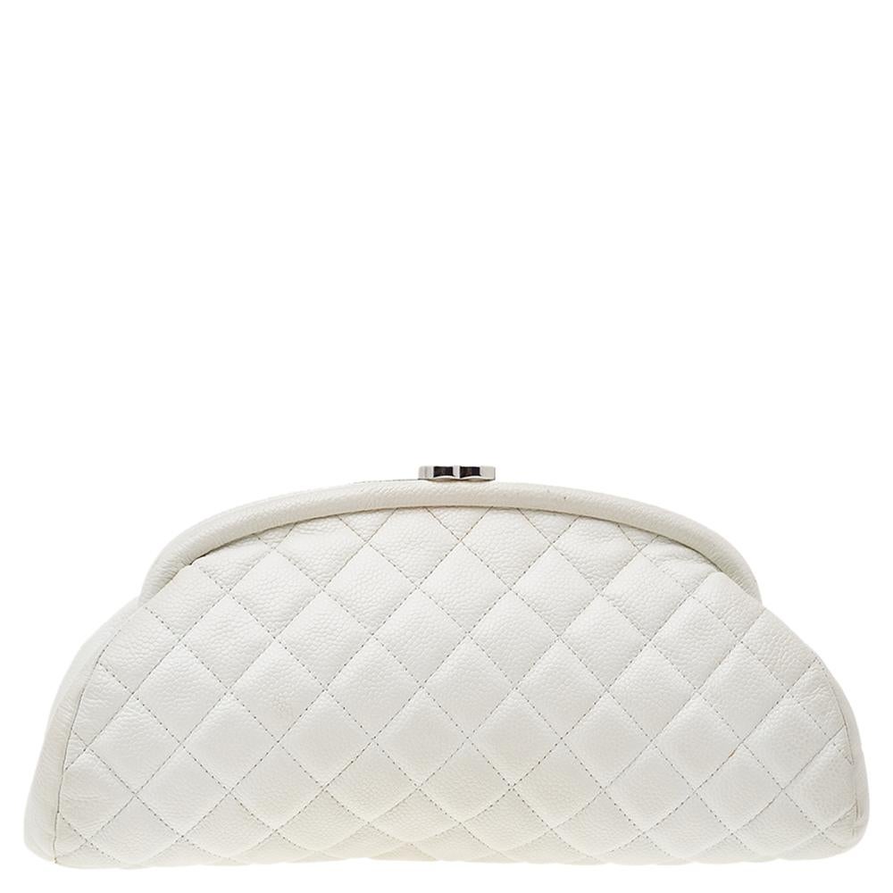 Chanel White Quilted Caviar Leather Timeless Clutch In Good Condition In Dubai, Al Qouz 2