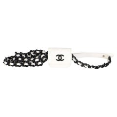 Chanel White Quilted Caviar My Everything Airpods Pro Holder Belt Bag