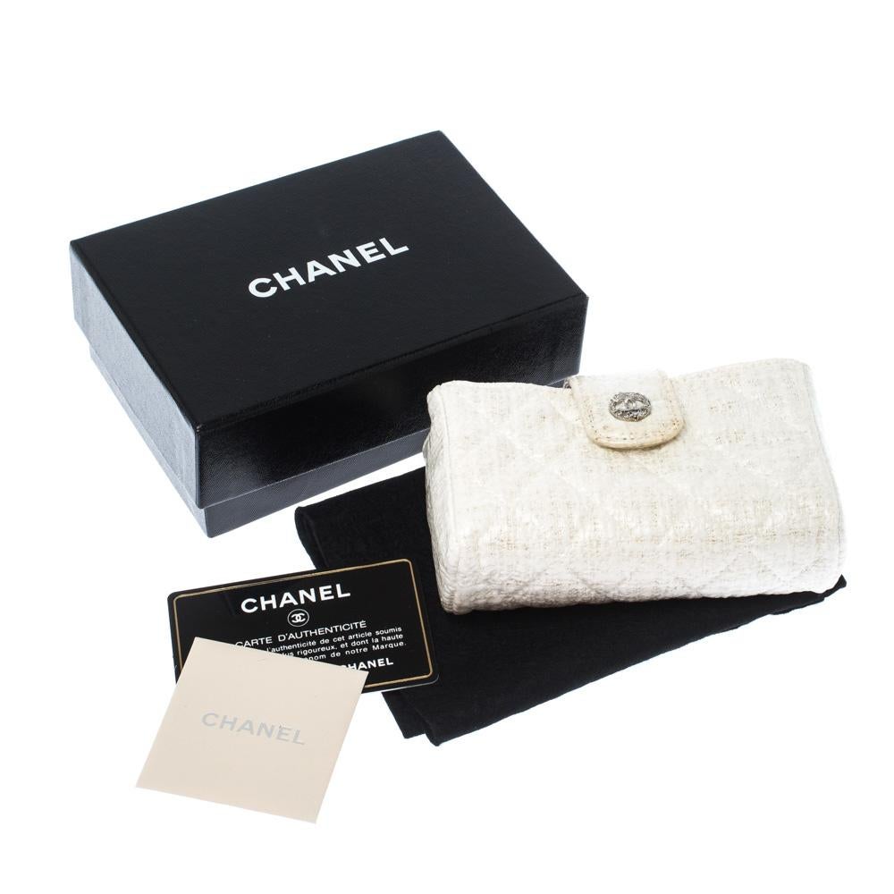 Chanel White Quilted Coated Tweed iPhone Pouch 4