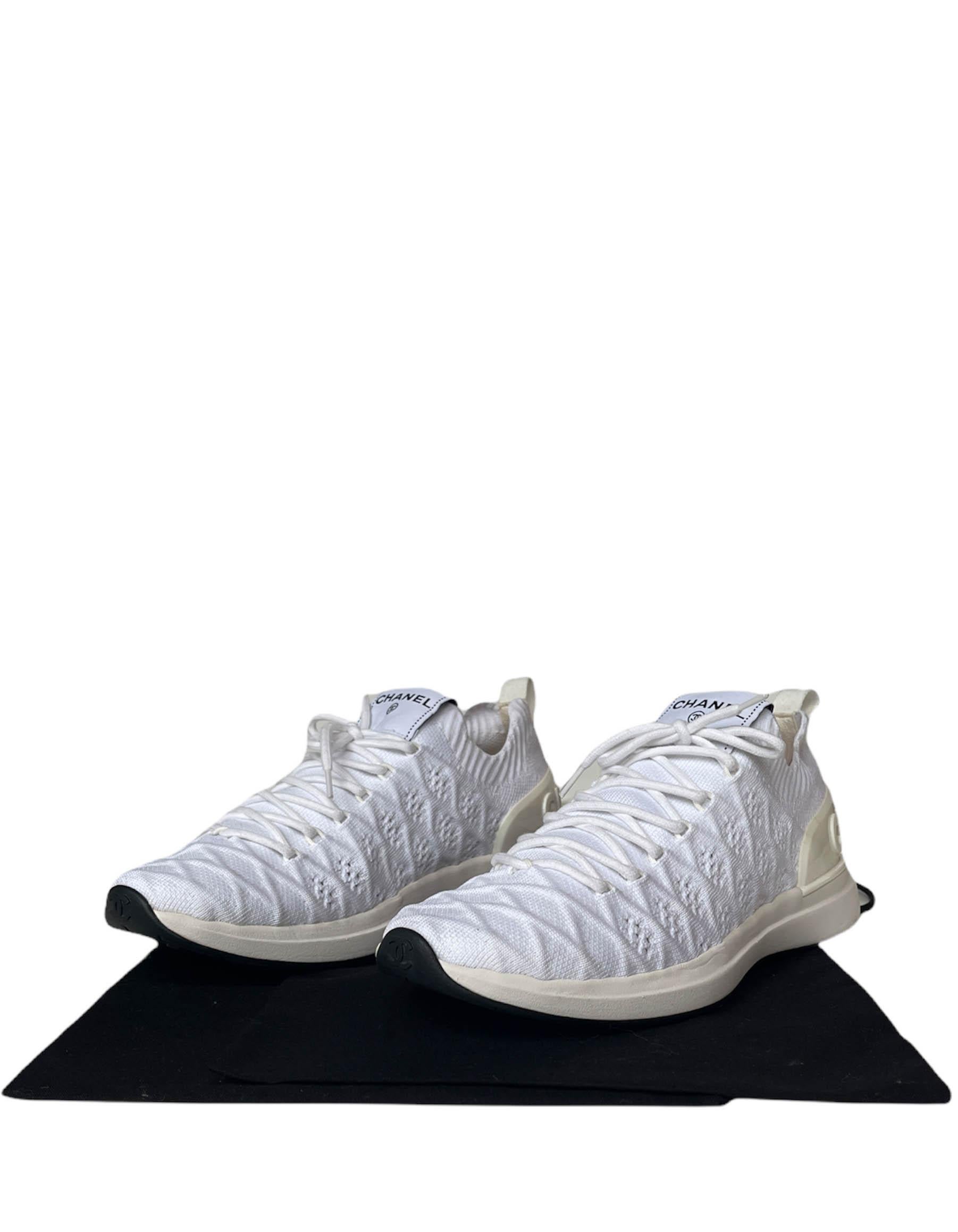 Chanel Blanco Acolchado Punto Calcetín Low Top Athletic Sneakers sz 38.5 6