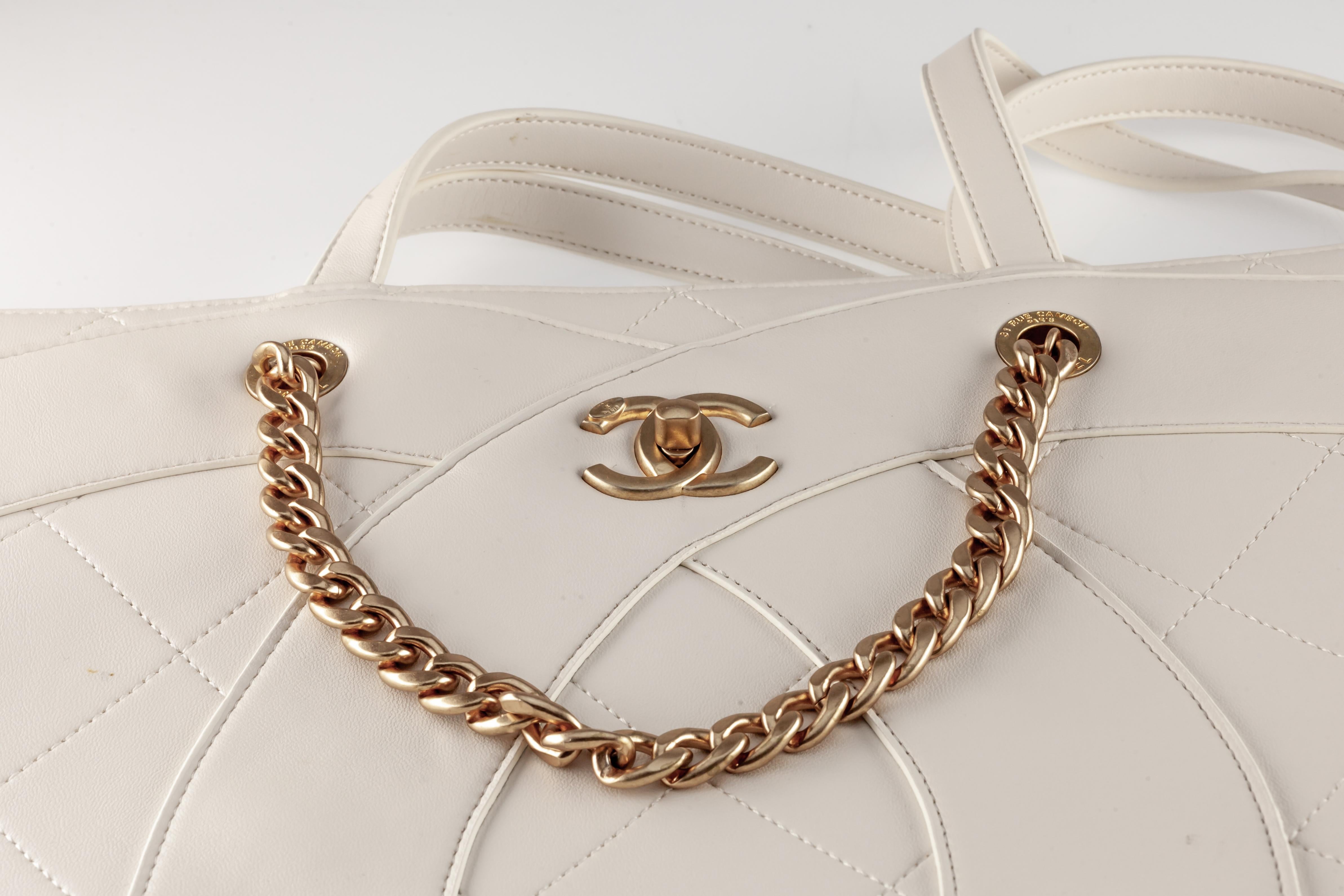 Chanel White Quilted Lambskin 2023 Club Monaco Tote Gold Hardware w/ Card For Sale 1