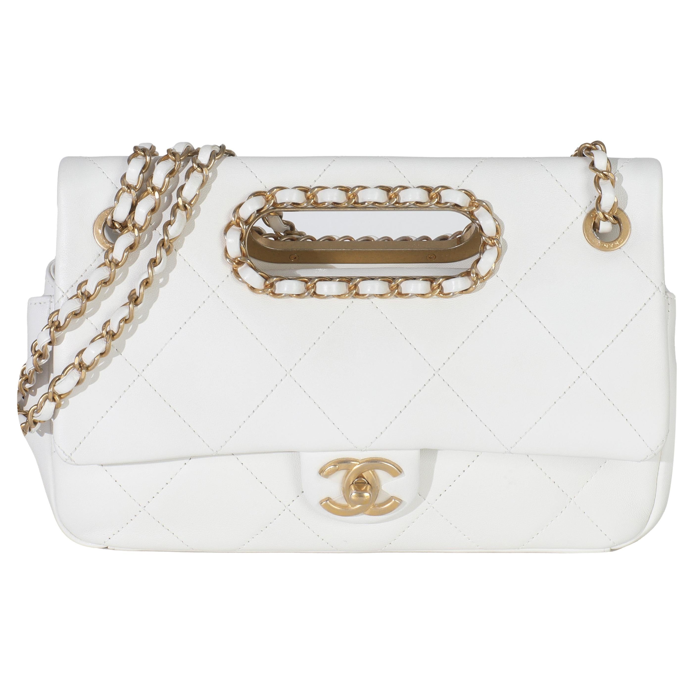 Chanel White Quilted Lambskin A Real Catch Flap Handbag in vendita