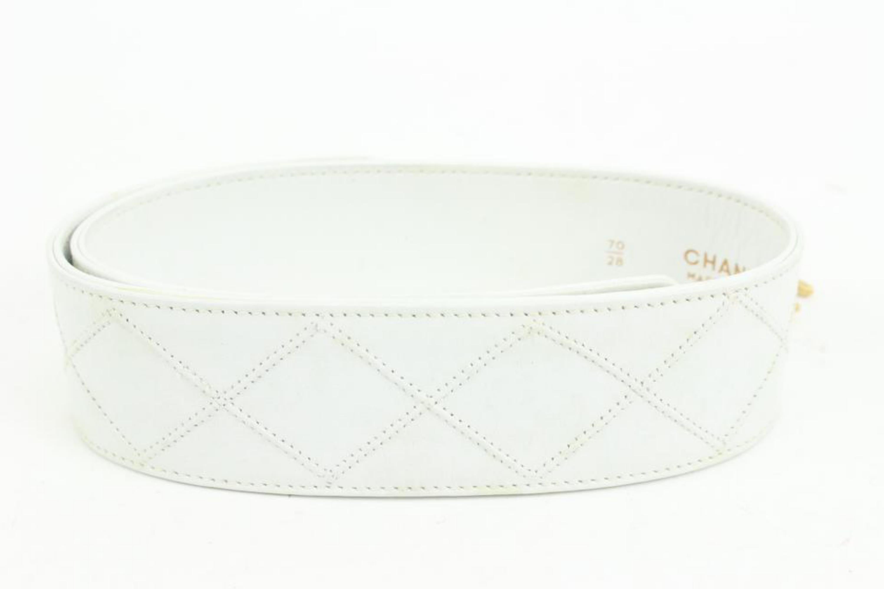 Chanel White Quilted Lambskin Belt with Gold CC Logo on Chain 41ck58 For Sale 4