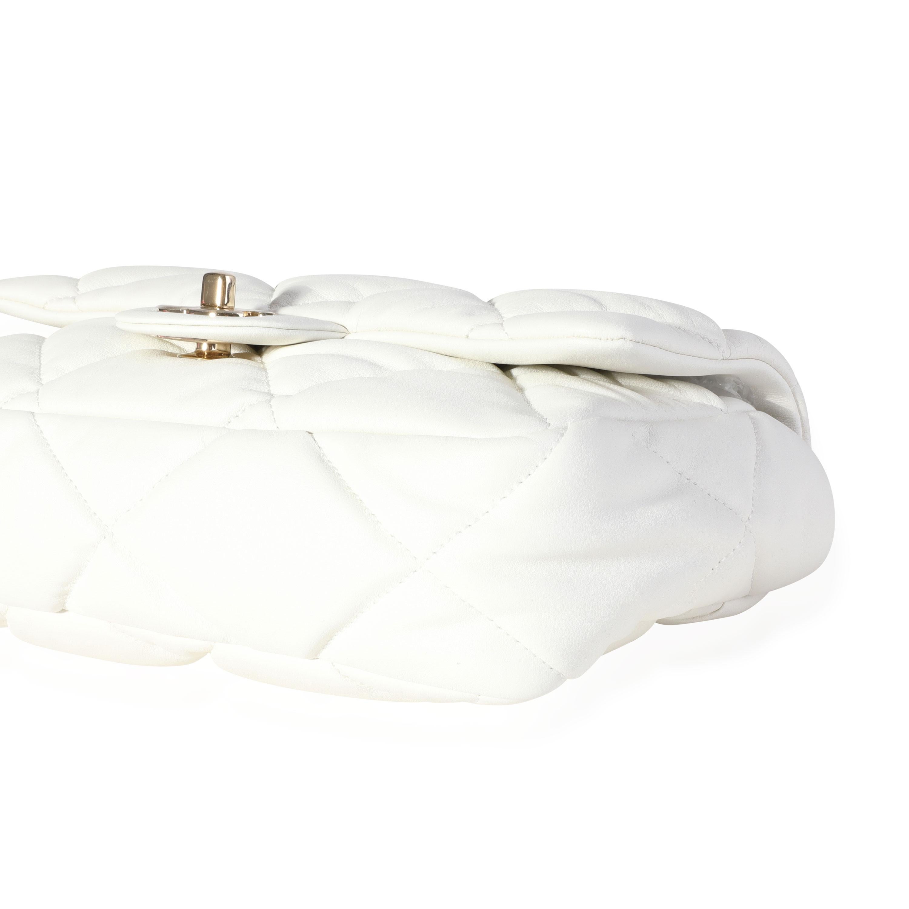 Chanel White Quilted Lambskin Bubble Flap Bag In Excellent Condition In New York, NY