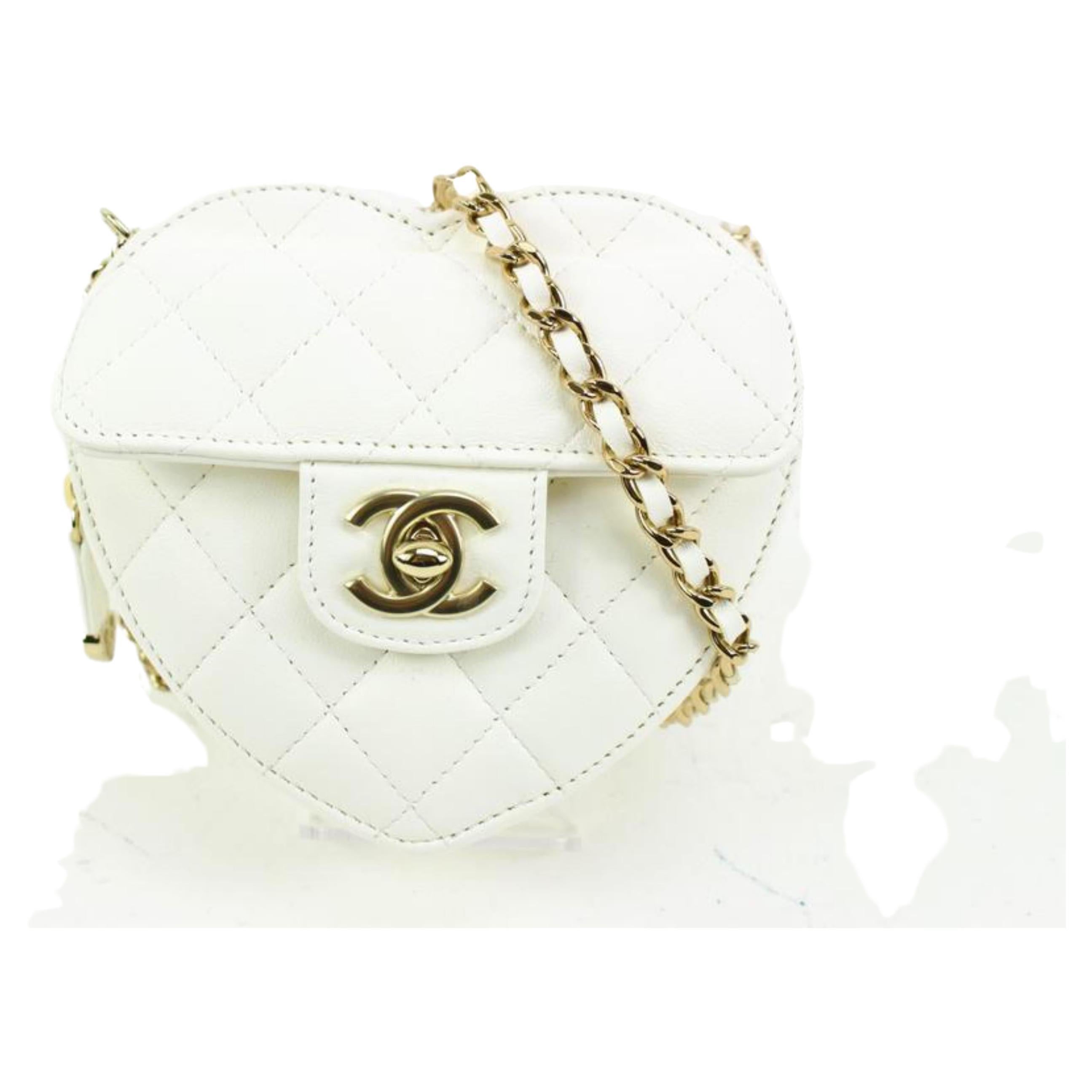 Chanel White Quilted Lambskin CC in Love Heart Bag Clutch on Chain 26cz420s