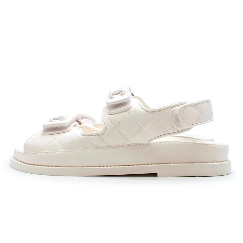 Chanel White Quilted Lambskin Dad Sandals - Size EU 35 For Sale at 1stDibs Chanel White Quilted Lambskin Dad Sandals - Size EU 35 For Sale at 1stDibs