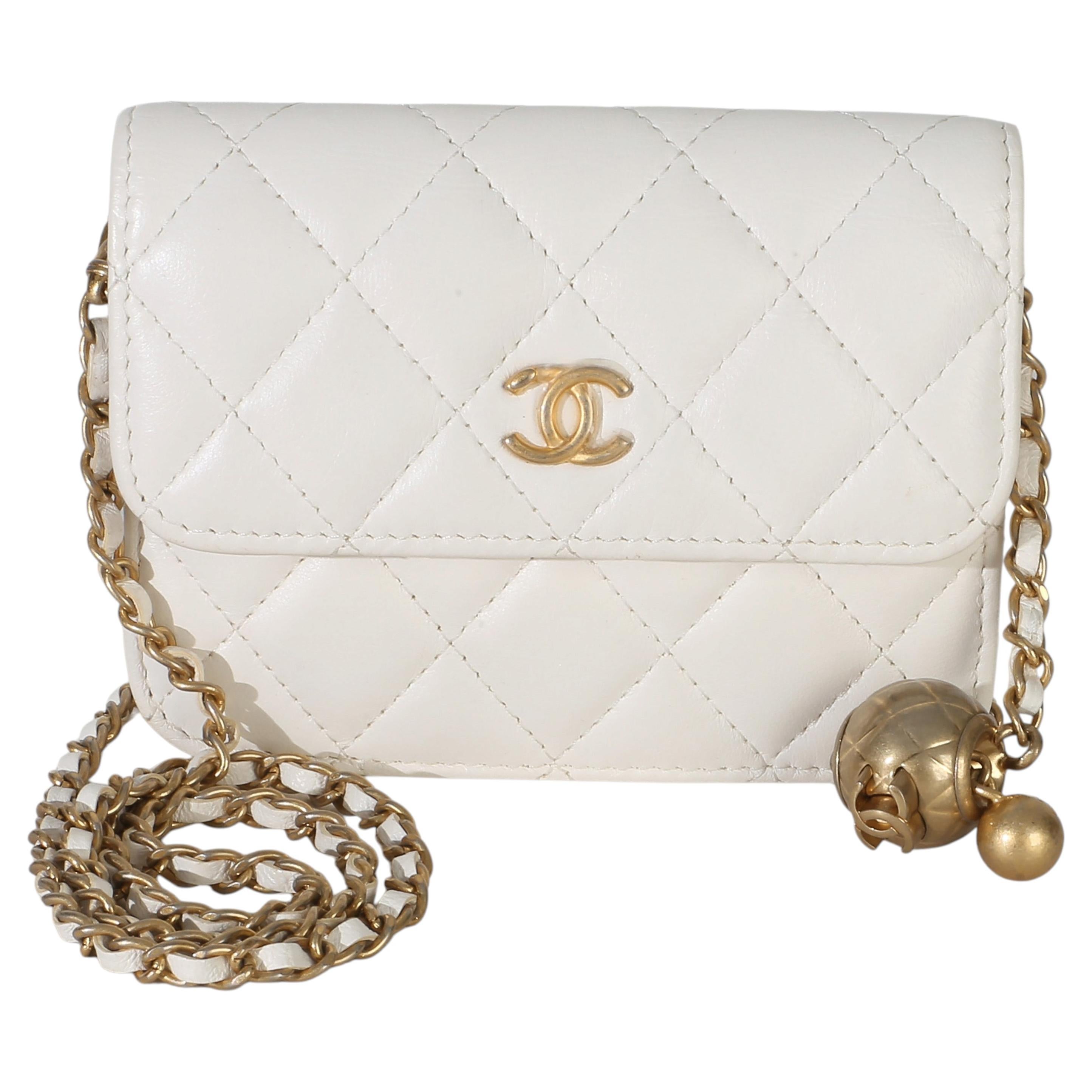Chanel White Quilted Lambskin Pearl Crush Clutch With Chain