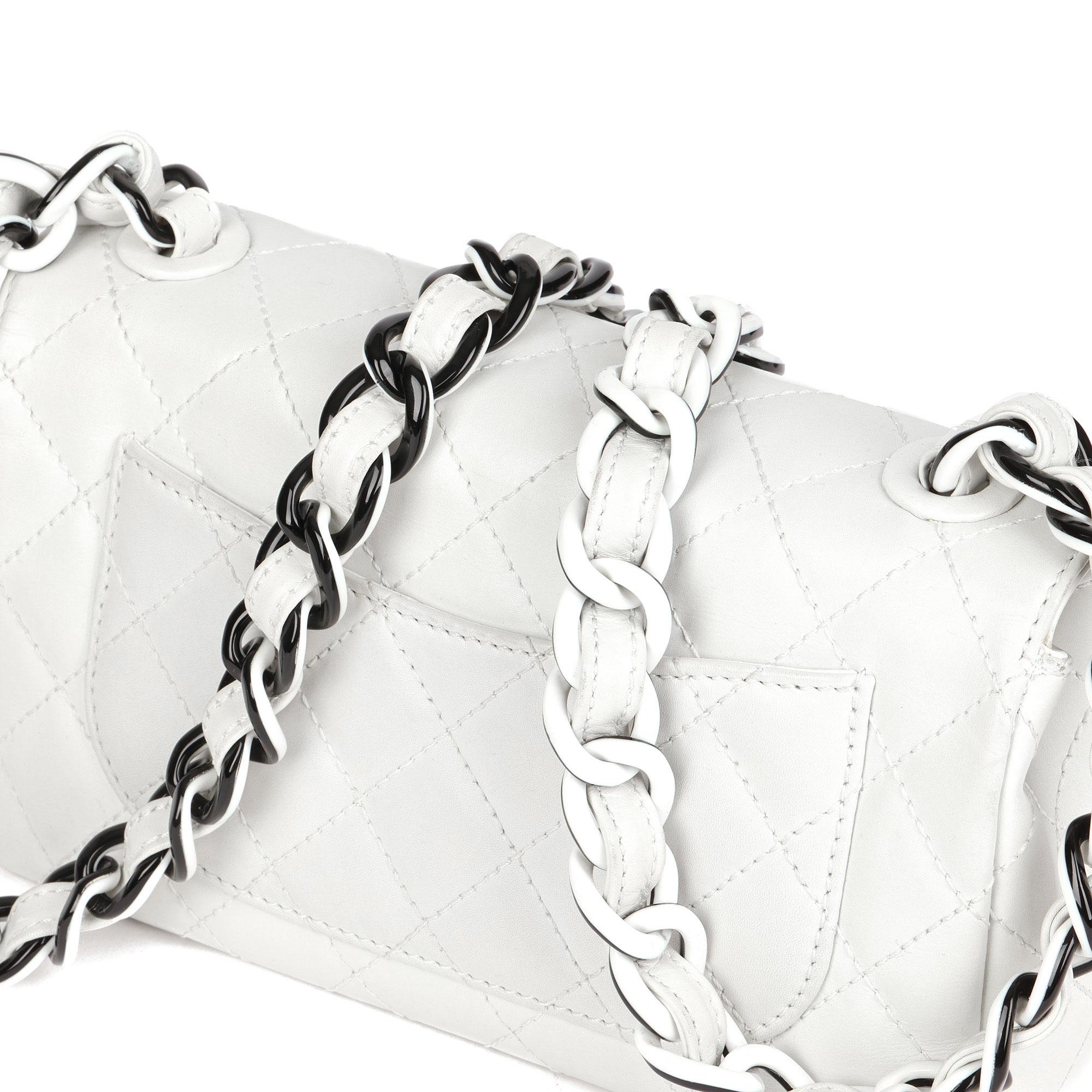 CHANEL White Quilted Lambskin Vintage Mini Classic Single Flap Bag In Excellent Condition In Bishop's Stortford, Hertfordshire
