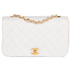 CHANEL Weißes gestepptes Lammfell Vintage Small Classic Single Full Flap Bag
