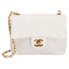 CHANEL Sac porté épaule MINI SQUARE en cuir blanc matelassé 1997-1999