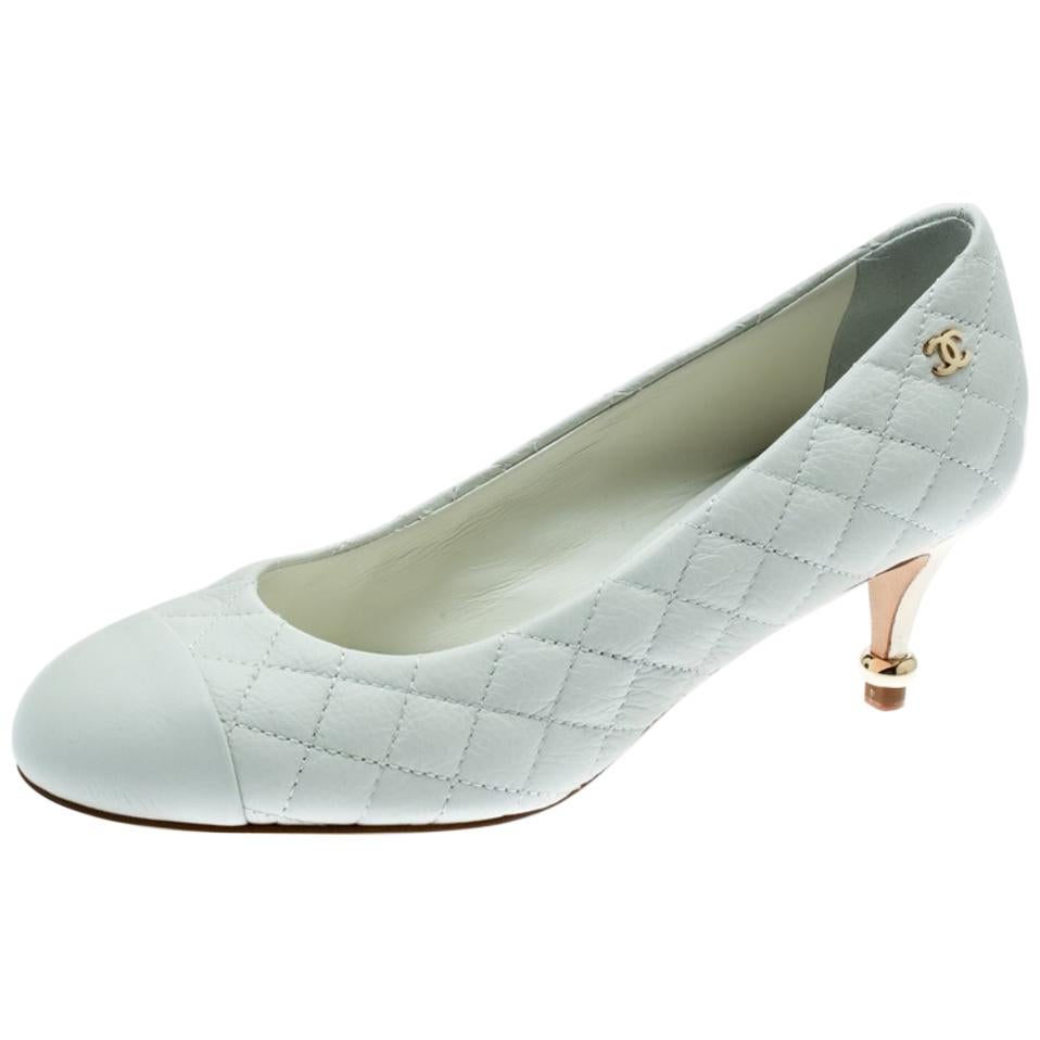 Chanel White Quilted Leather Cap Toe CC Pumps Size 35