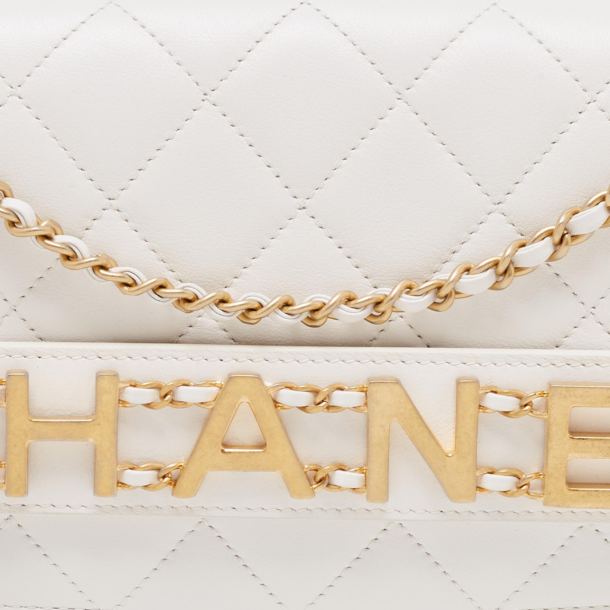 Chanel White Quilted Leather Enchained Chain Clutch In Excellent Condition In Dubai, Al Qouz 2