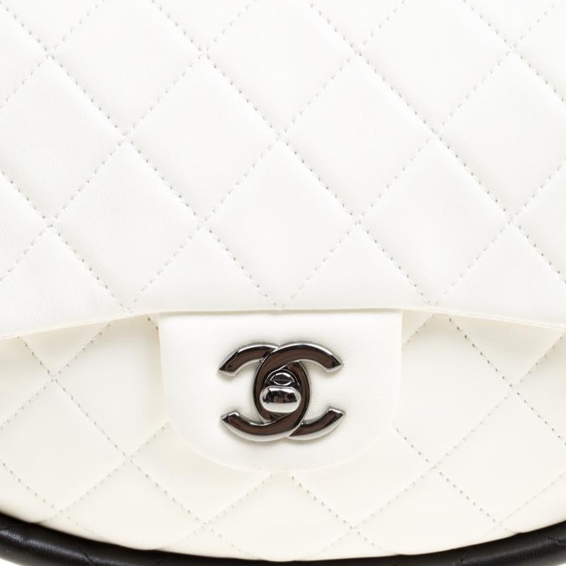 Chanel White Quilted Leather Hula Hoop Bag 4