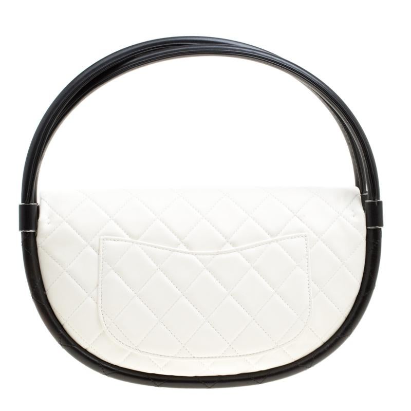Everything Chanel is meant to be classy, elegant, and high-fashion. This refreshingly stylish and characteristically elegant Hula Hoop bag was first introduced in the brand's Spring-Summer 2013 collection and is officially called the Wind Power bag.