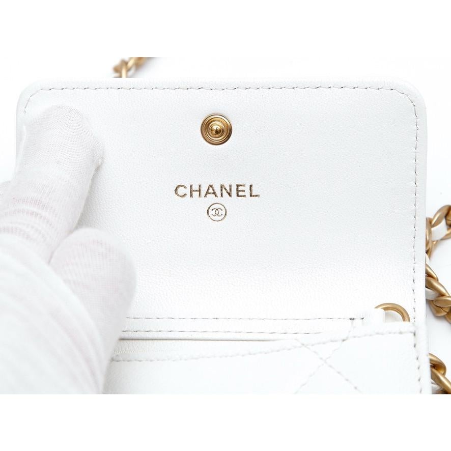 Women's or Men's CHANEL White Quilted Leather Mini 19 O-Coin Purse Wallet Chain Cardholder Bag