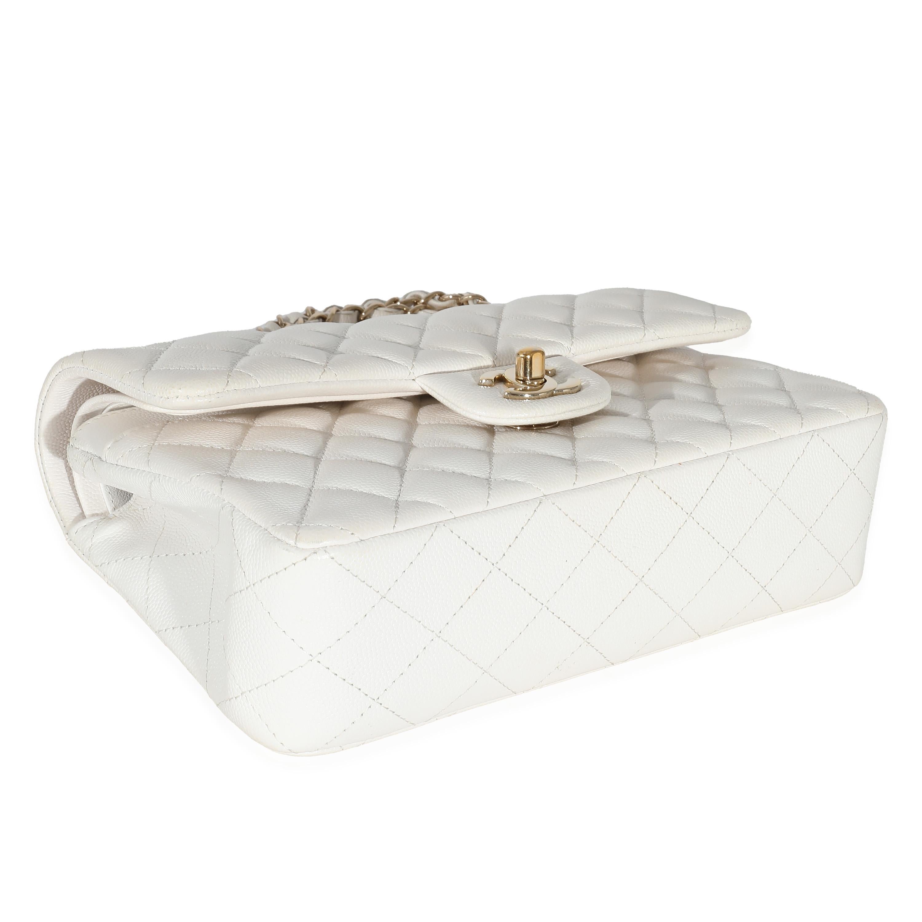 Chanel White Quilted Small Classic Double Flap Bag In Excellent Condition For Sale In New York, NY