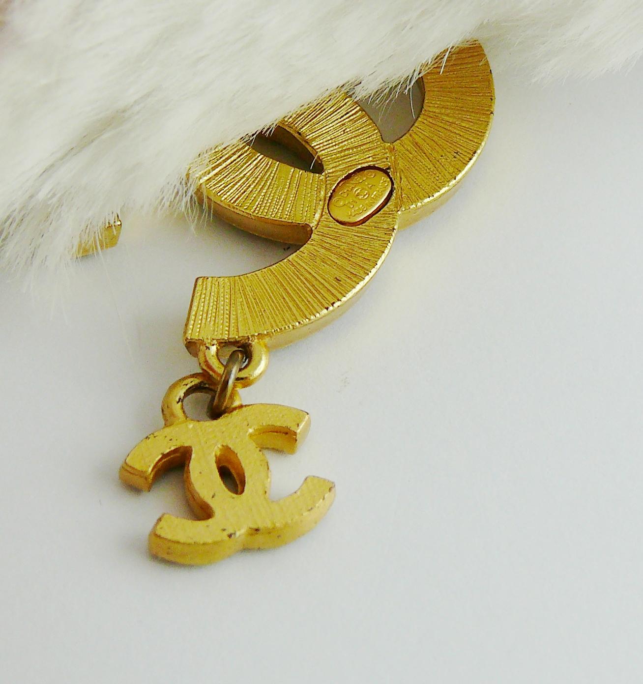 Chanel White Rabbit Fur Jewelled CC Choker Necklace 8
