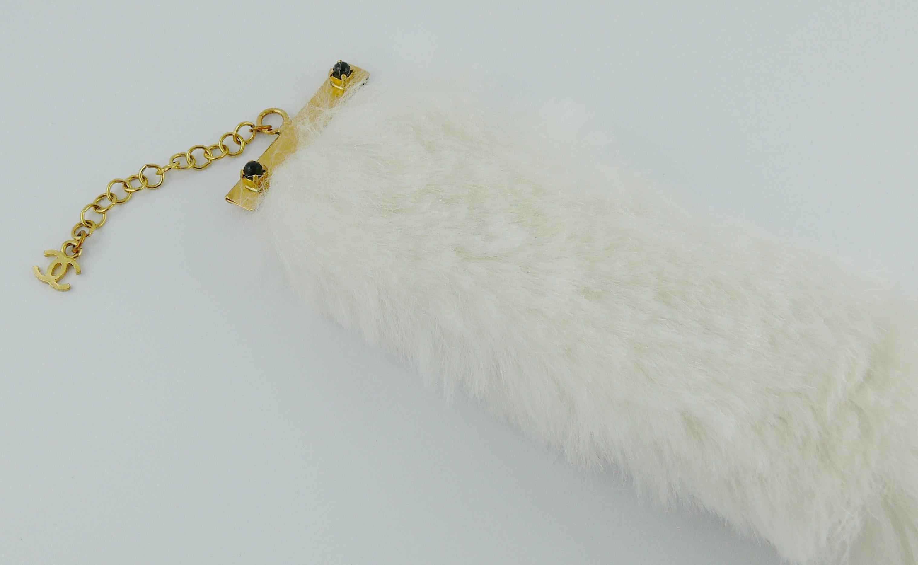 white fur choker