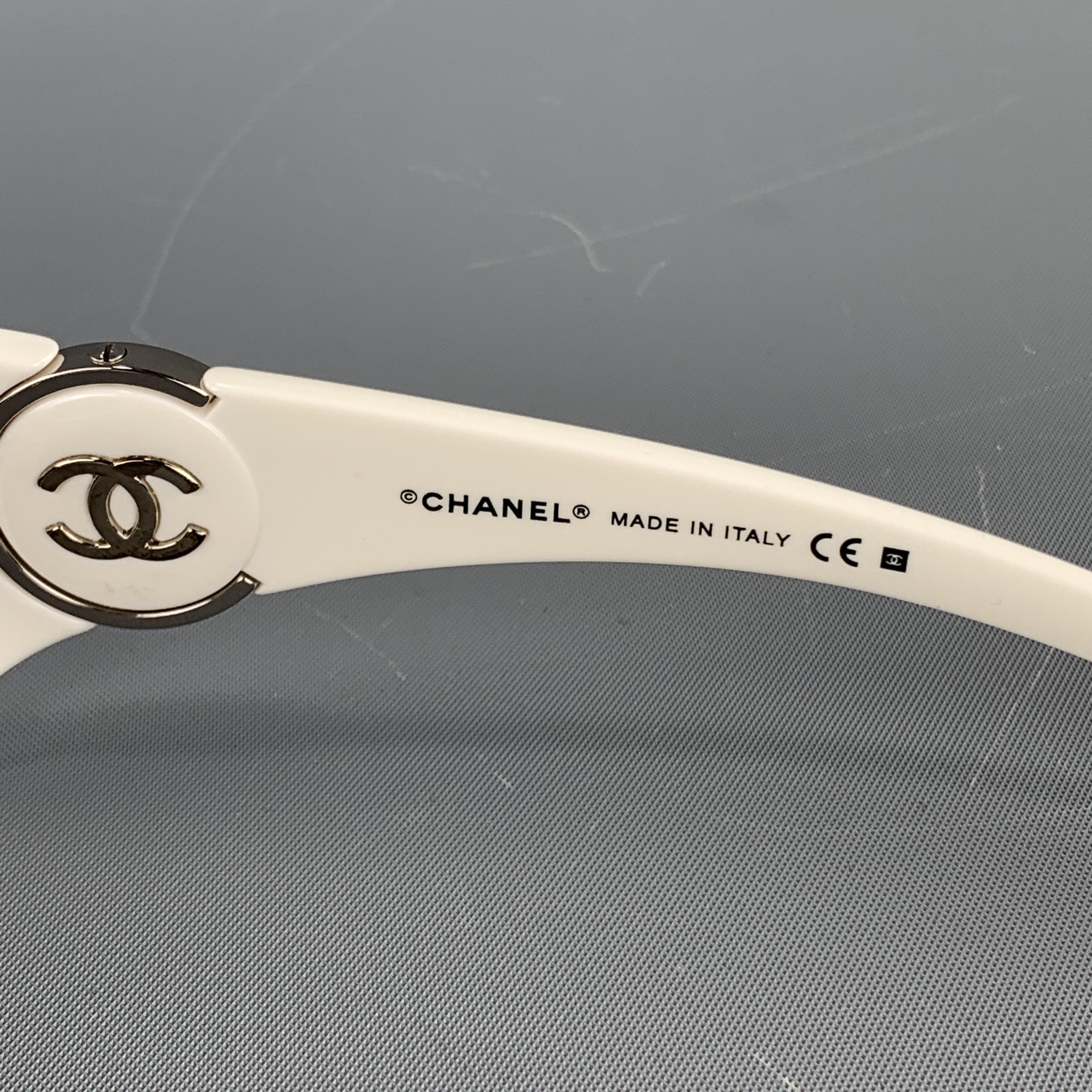 CHANEL White Rectangle Ombre Lens Silver Tone CC 6030 Sunglasses In Excellent Condition In San Francisco, CA