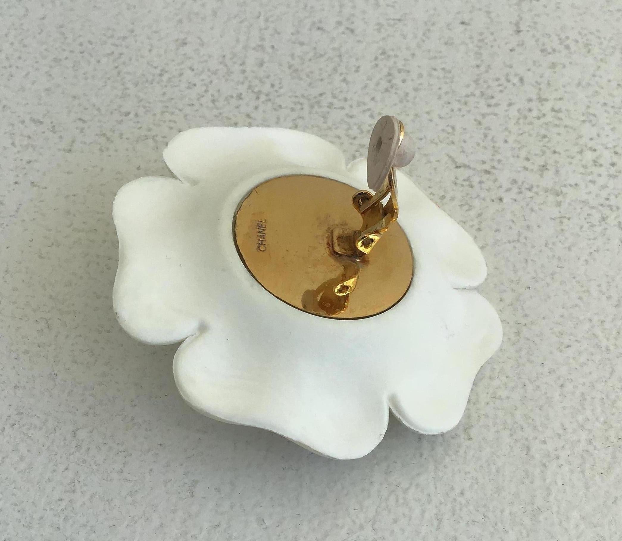 Women's or Men's Chanel White Resin Flower Clip on Earrings