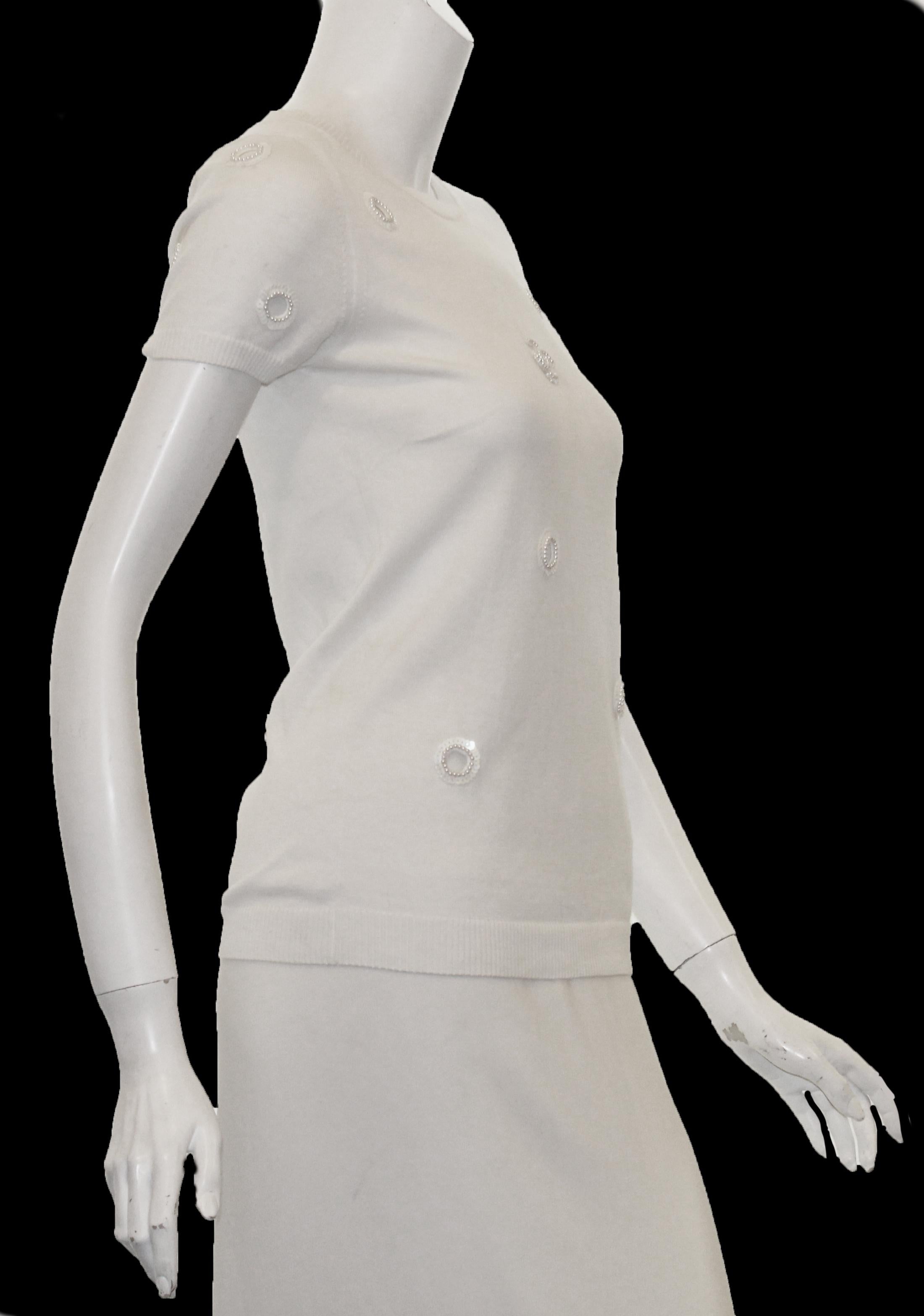 Women's Chanel White Round Neckline Short Sleeve Top 2008  Spring Collection