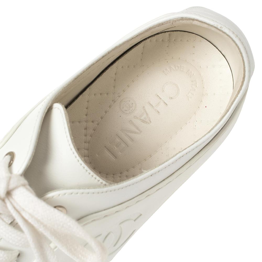 Chanel White Rubber And Leather CC Lace Up Sneakers Size 40 1
