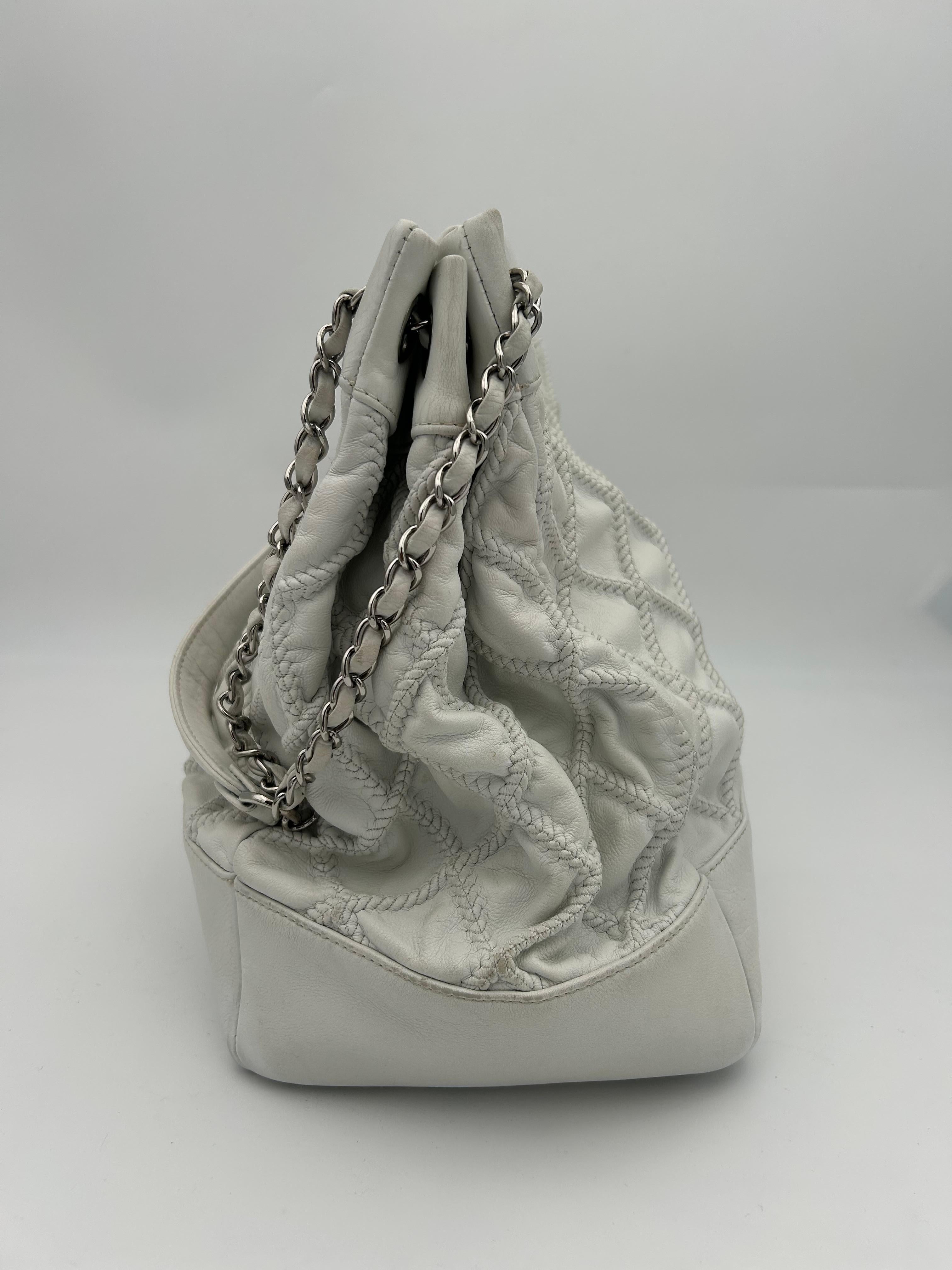 Chanel White Silver Hardware Shoulder Bag 2008-2009 For Sale 3