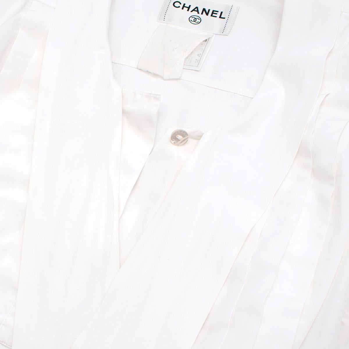 Chanel White Sleeveless Shirt Top -  Size Small In Excellent Condition For Sale In London, GB