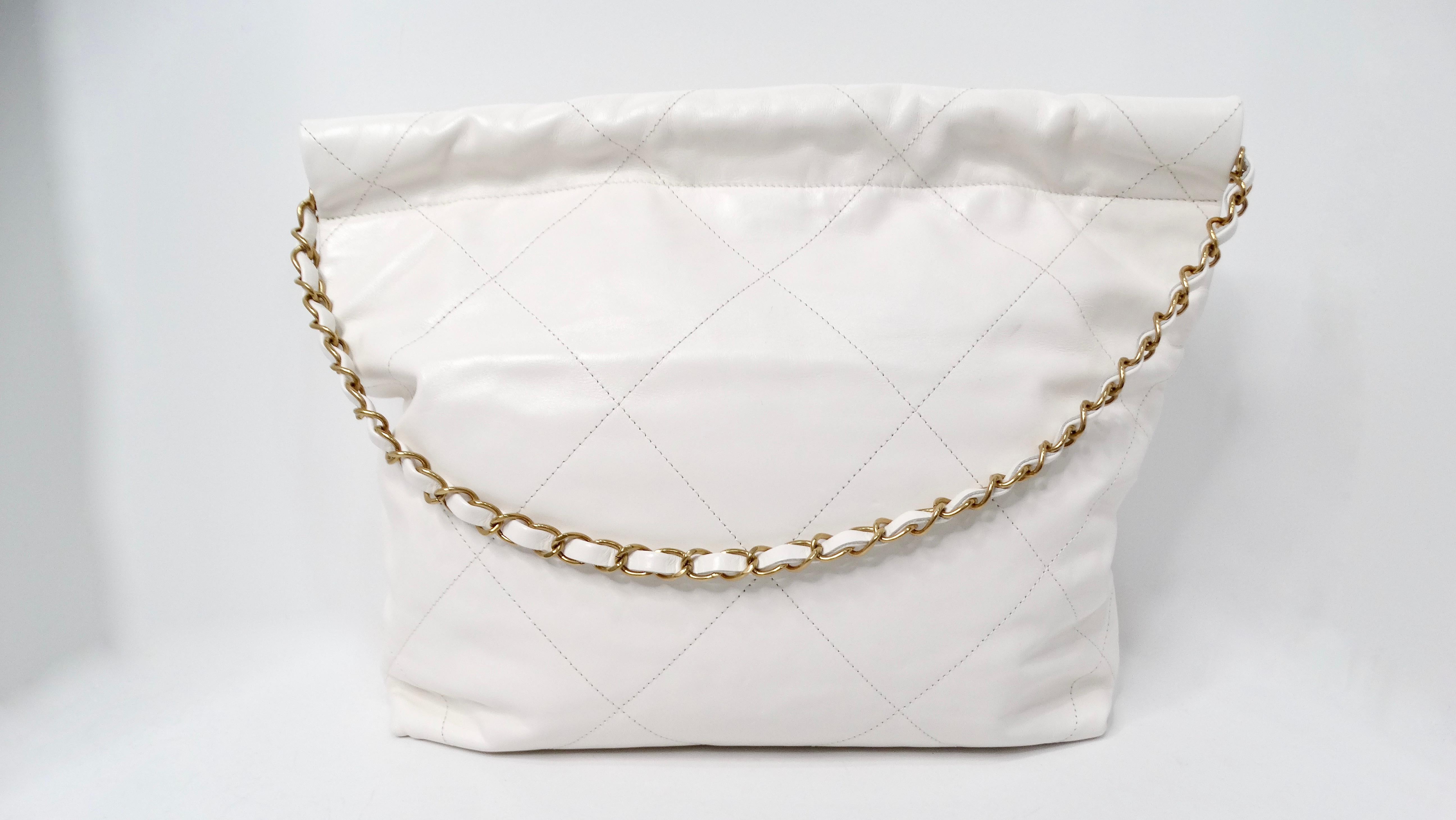 Chanel White Small 22 Shiny Calfskin Leather Hobo Bag For Sale 1