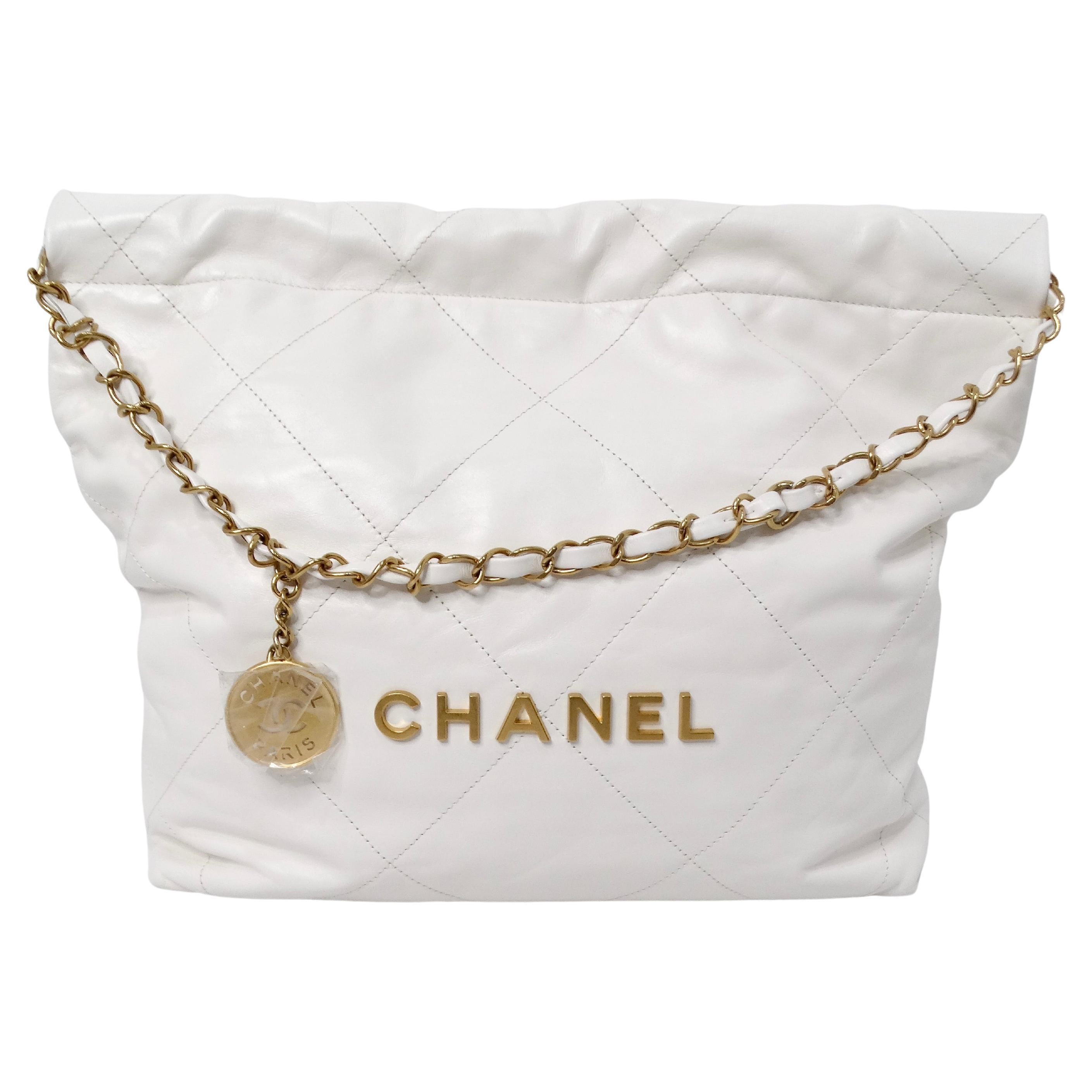 Chanel White Small 22 Shiny Calfskin Leather Hobo Bag For Sale