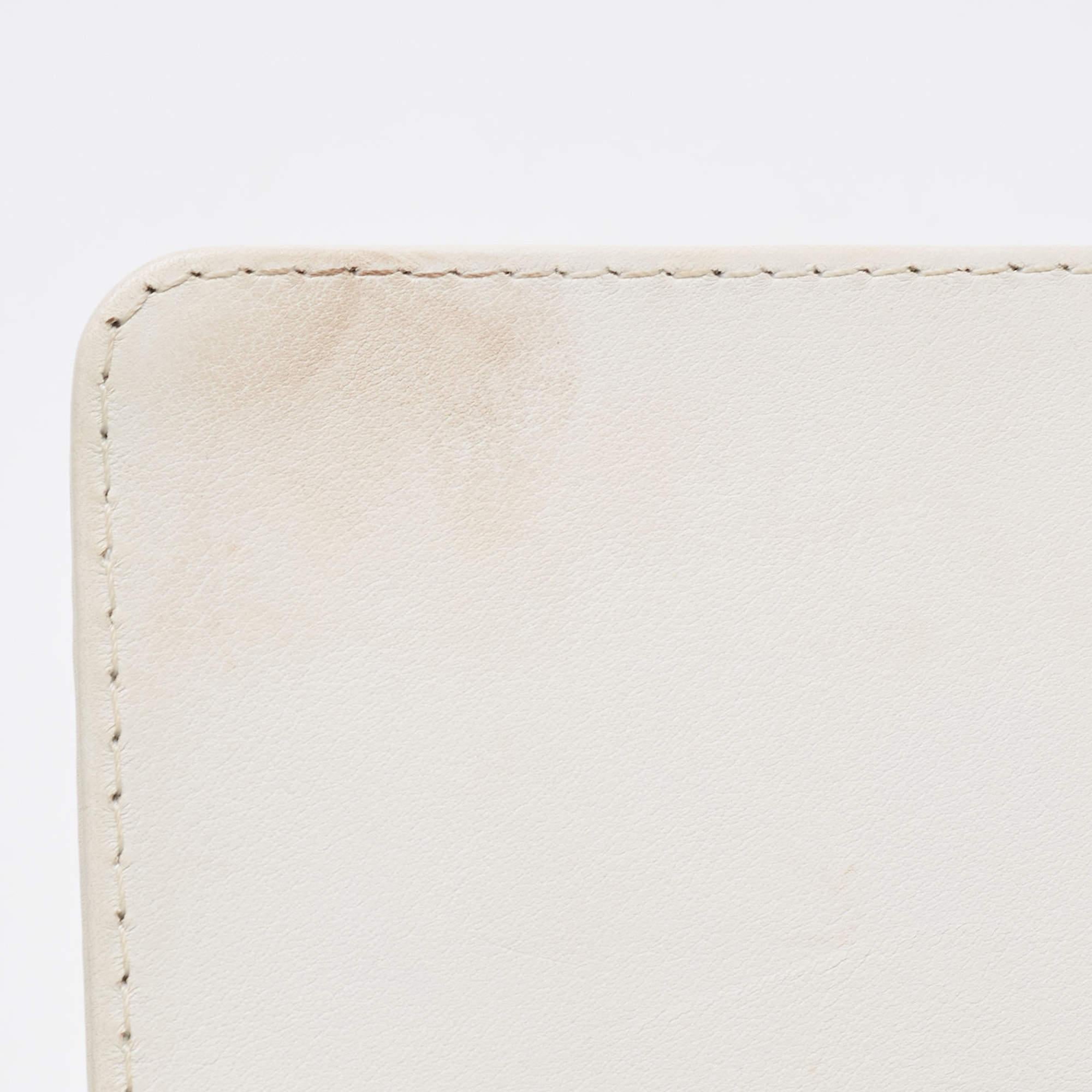 Chanel White Stitch Quilted Leather Medium Boy Flap Bag 12