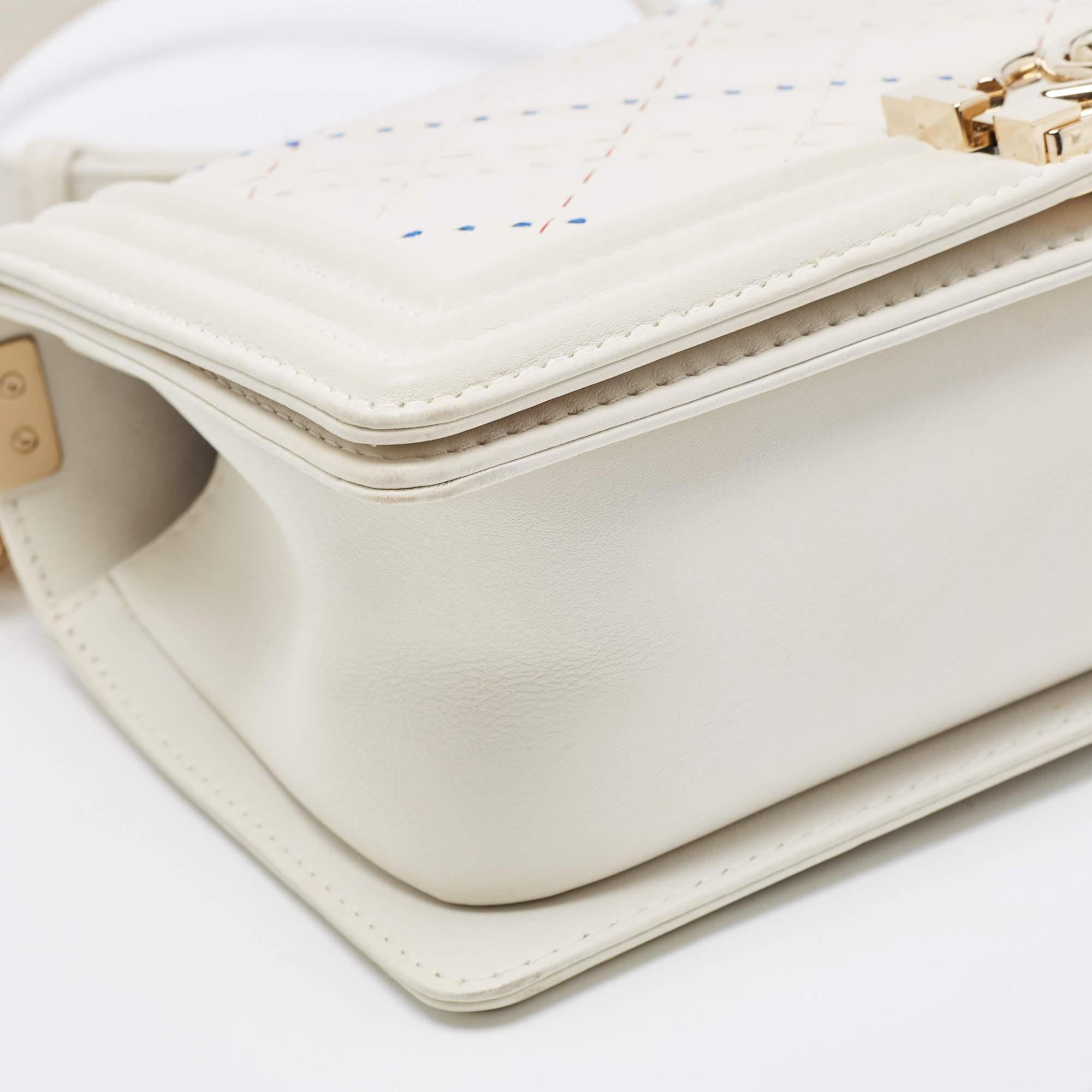 Chanel White Stitch Quilted Leather Medium Boy Flap Bag 3
