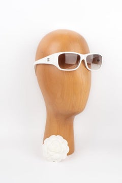 Chanel White Sunglasses with Silvery Metal CC Logo