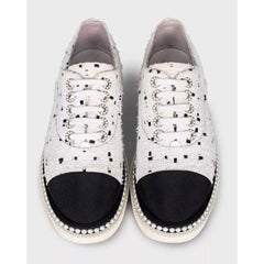 Chanel White Textile Sneakers with Contrasting Toe Sz.36