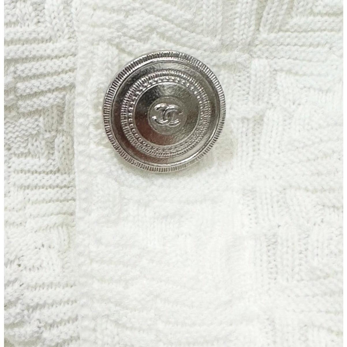 Cardigan Chanel bianco in maglia testurizzata  Tuta con gonna Sz.36 in vendita 3