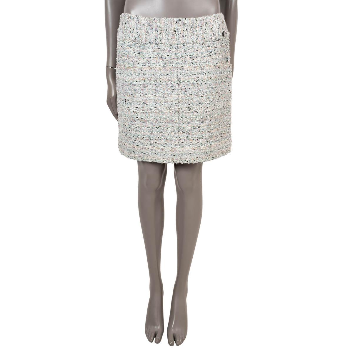 CHANEL white & turquoise cotton 2019 19C LA PAUSA SEQUIN TWEED MINI Skirt 42 L For Sale 1