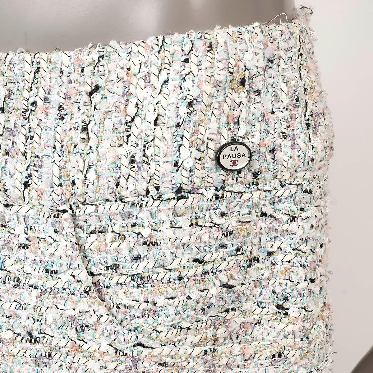 CHANEL white & turquoise cotton 2019 19C LA PAUSA SEQUIN TWEED MINI Skirt 42 L For Sale 2