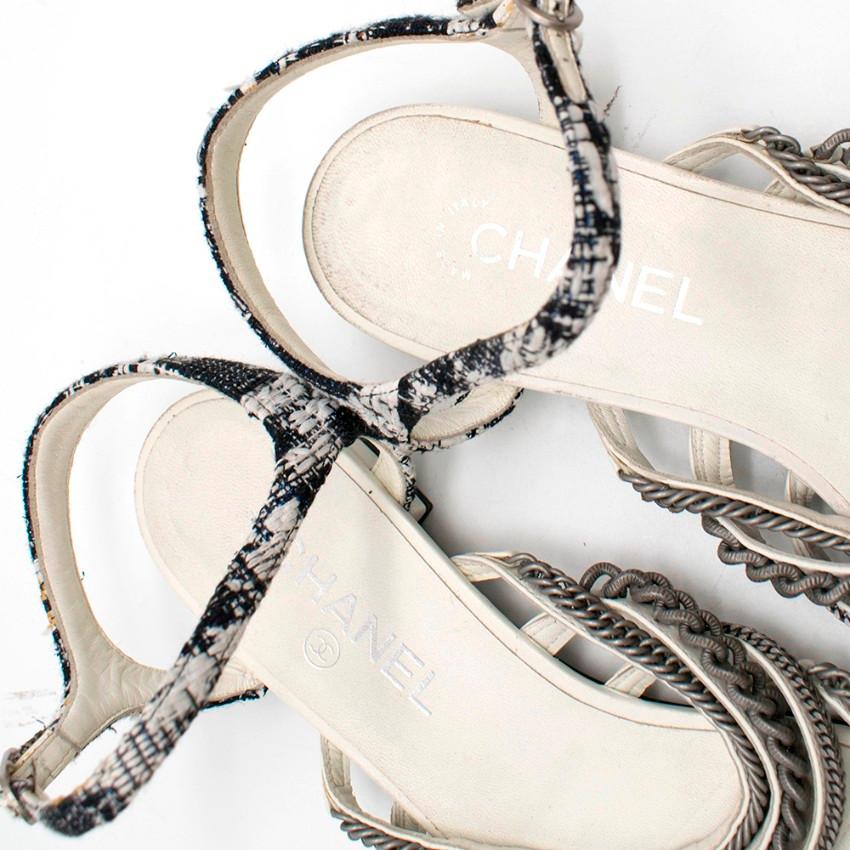 Chanel White Tweed Chain Draped Flat Sandals - Size EU 41 In Excellent Condition In London, GB