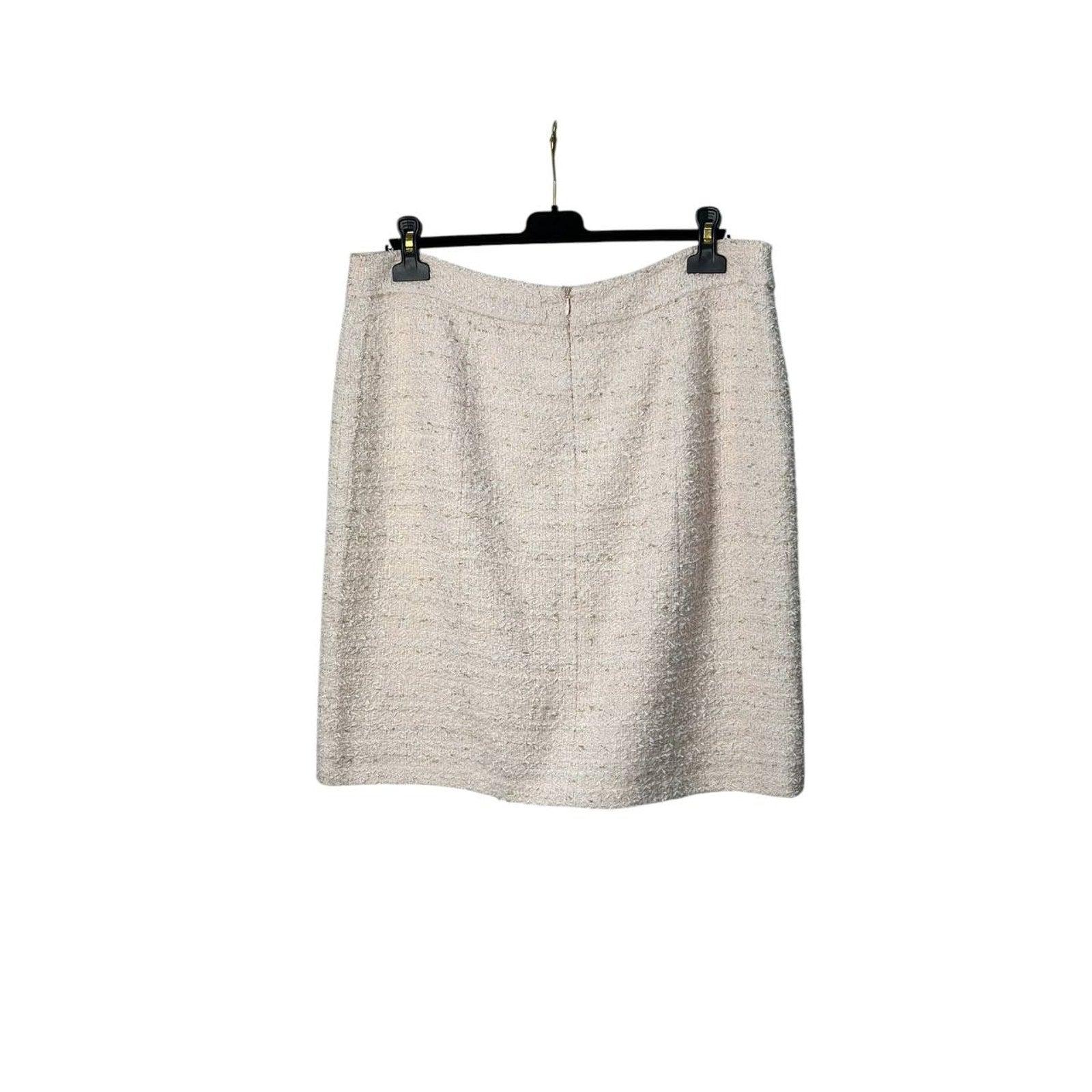 Chanel Tweed blanc  Jupe  Sz.44 Excellent état - En vente à Krakow, PL