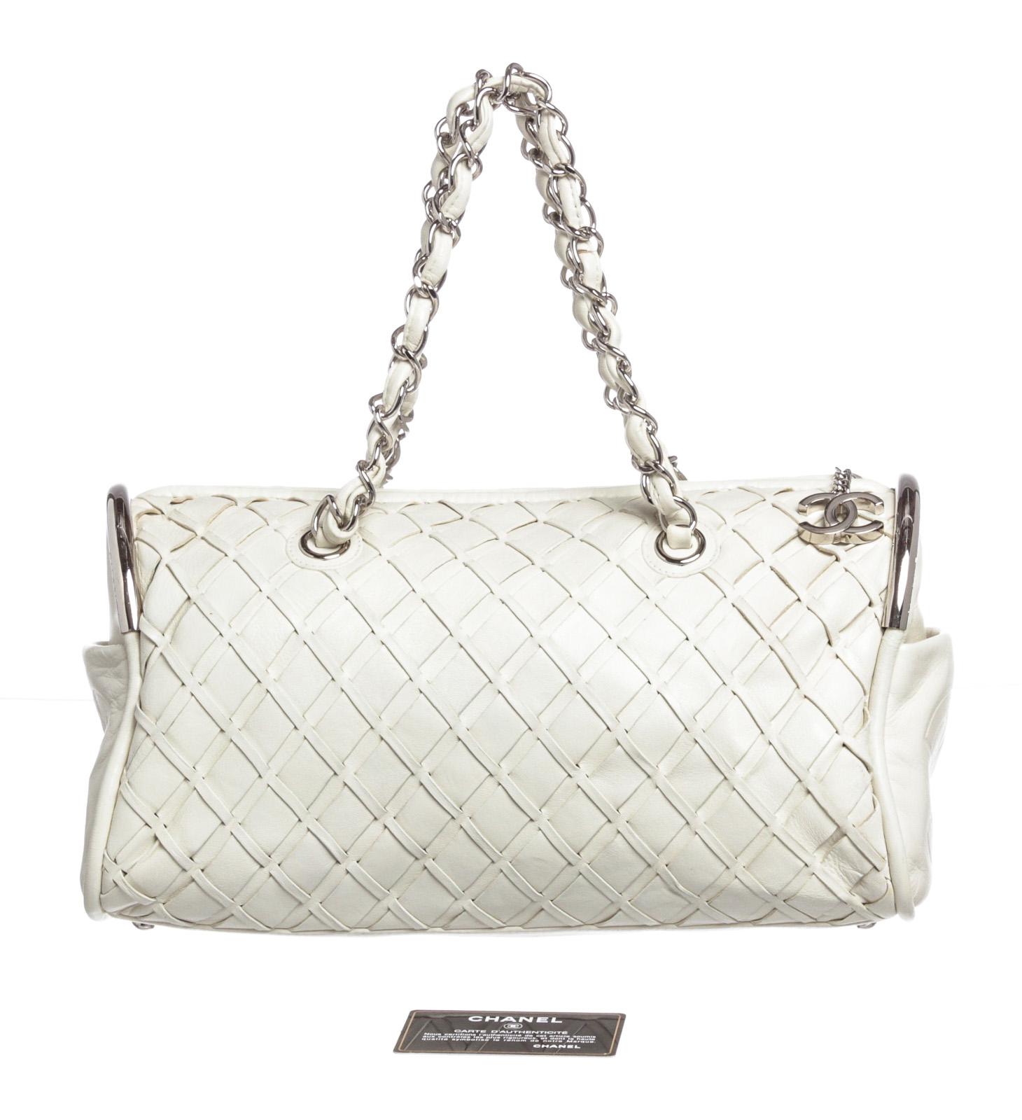 Chanel White Ultimate Soft Leather Sombrero Bowler Bag In Good Condition In Irvine, CA