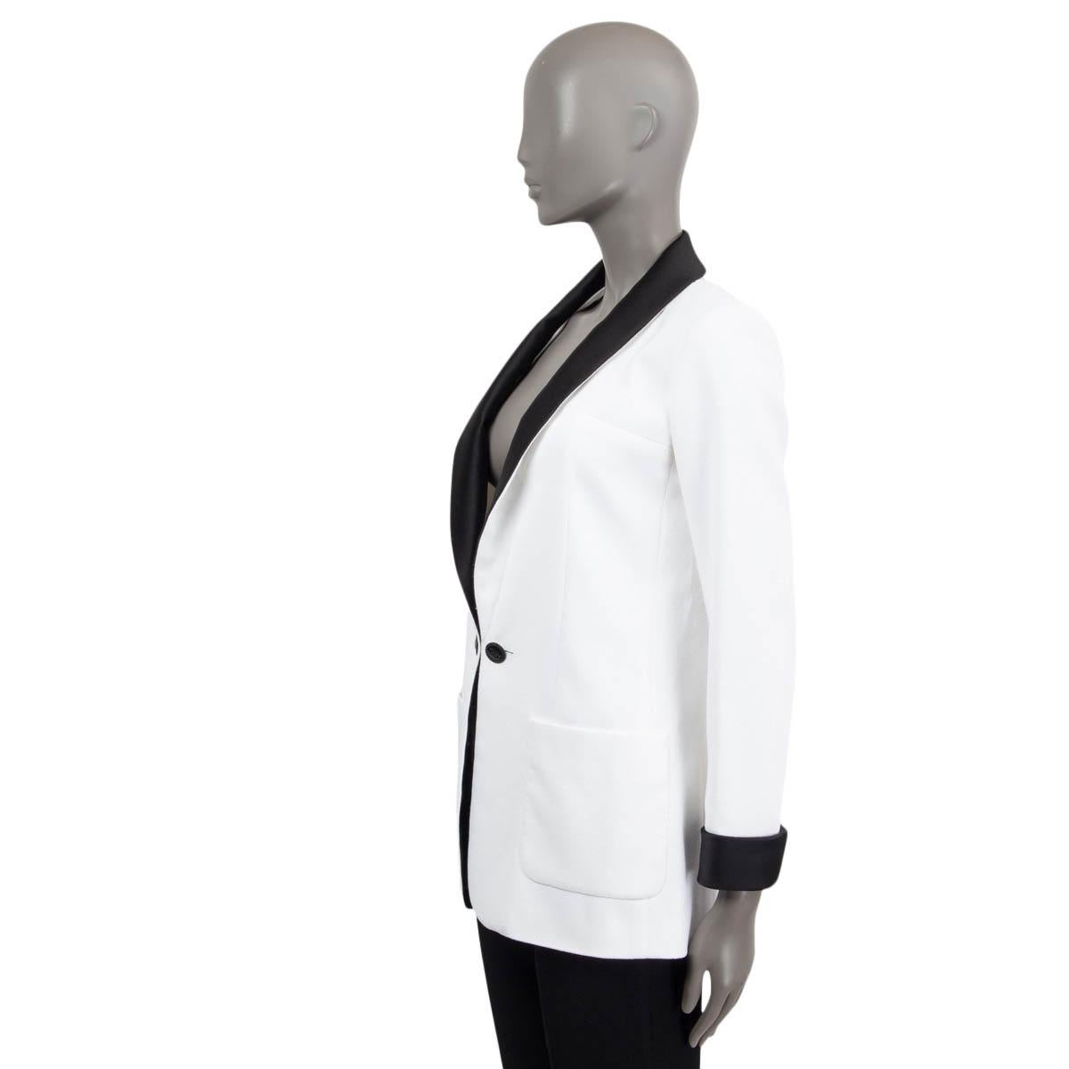 Women's CHANEL white viscose 2018 18P CREPE TUXEDO Blazer Jacket 36 XS For Sale