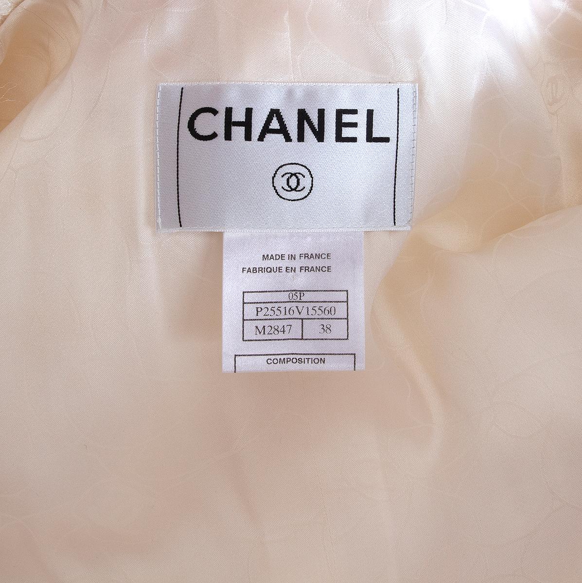 Women's CHANEL white viscose SEQUIN EMBELLISHED Tweed Blazer Jacket 38 S