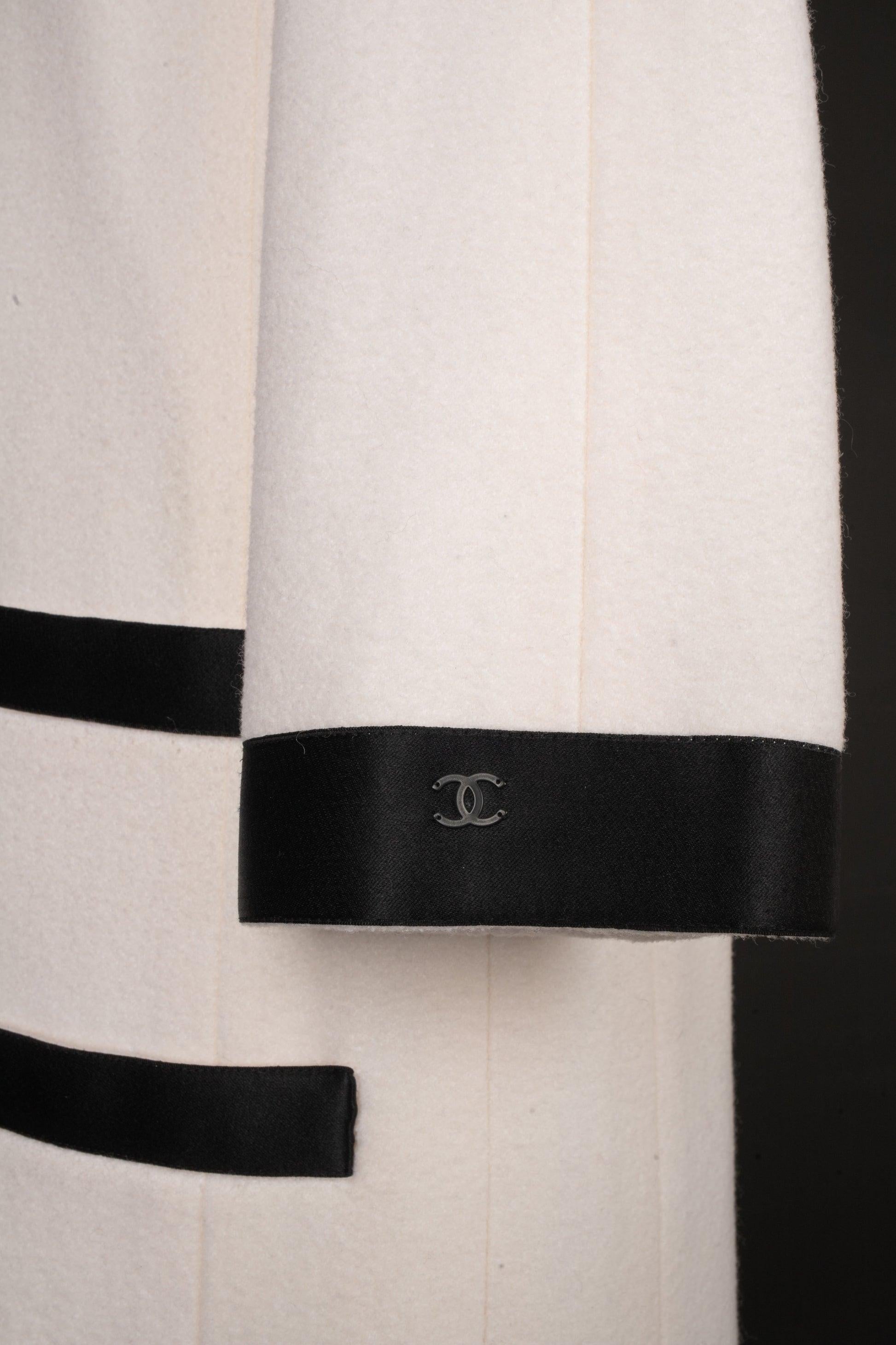 Women's Chanel White Wool Coat Edged with Black Satin, 2005