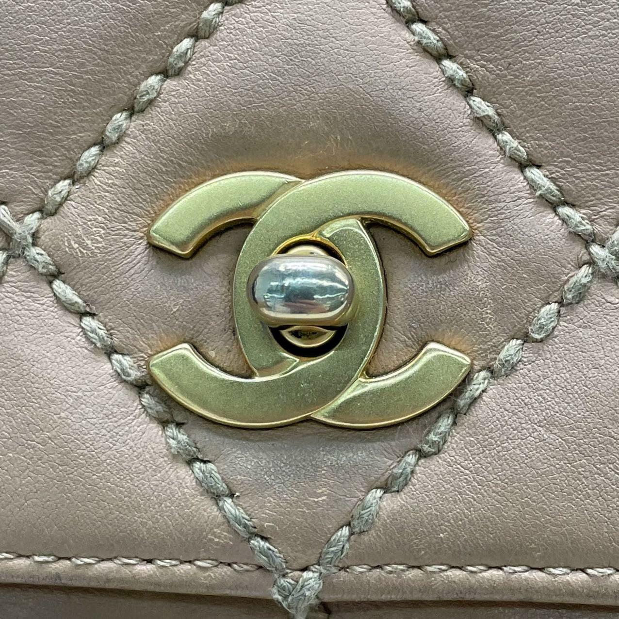 Chanel Wild Stitch Flap Beige Leather with Stitching Detail For Sale 10