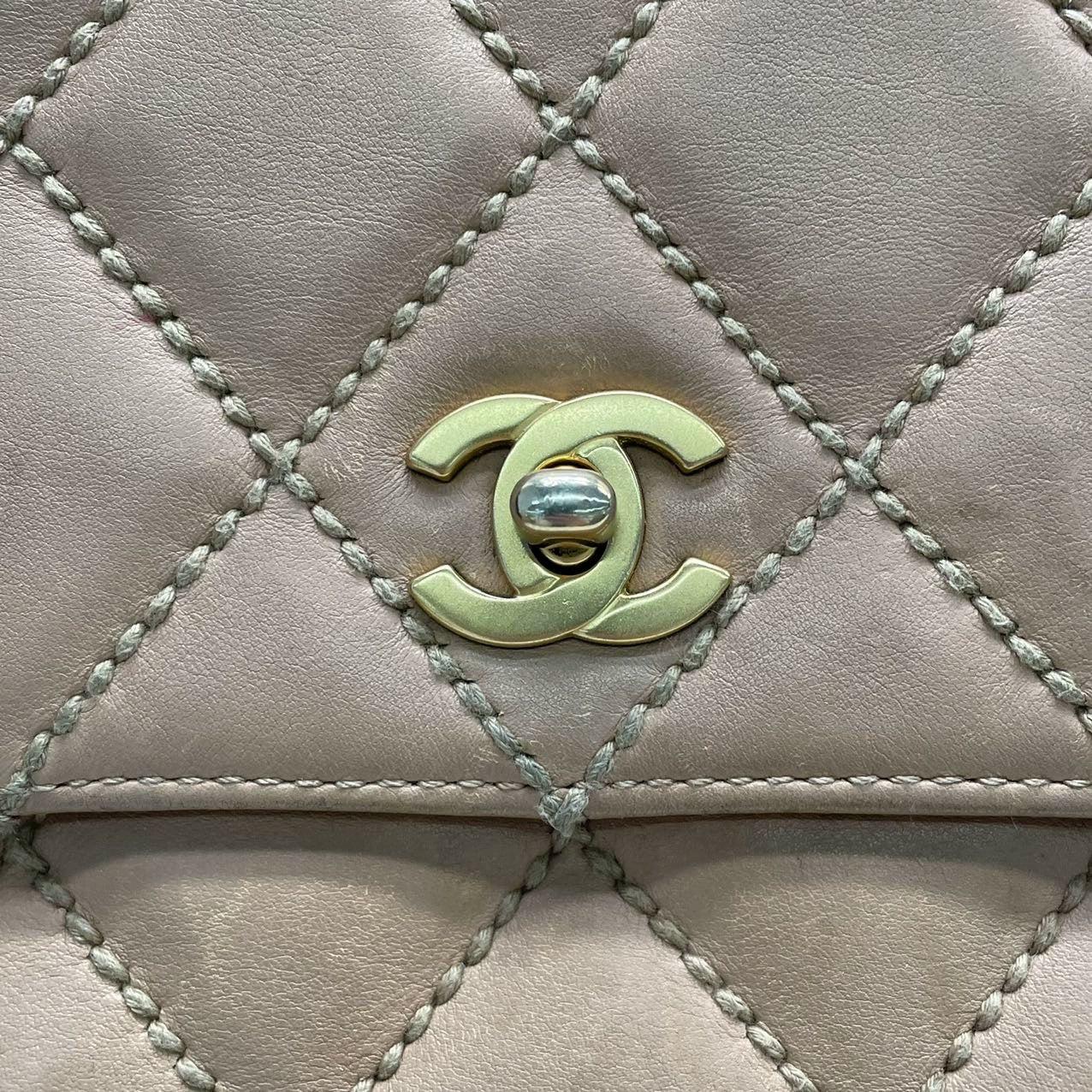 Chanel Wild Stitch Flap Beige Leather with Stitching Detail For Sale 11