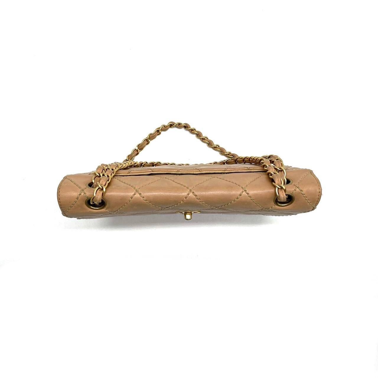 Chanel Wild Stitch Flap Beige Leather with Stitching Detail In Excellent Condition For Sale In AUBERVILLIERS, FR