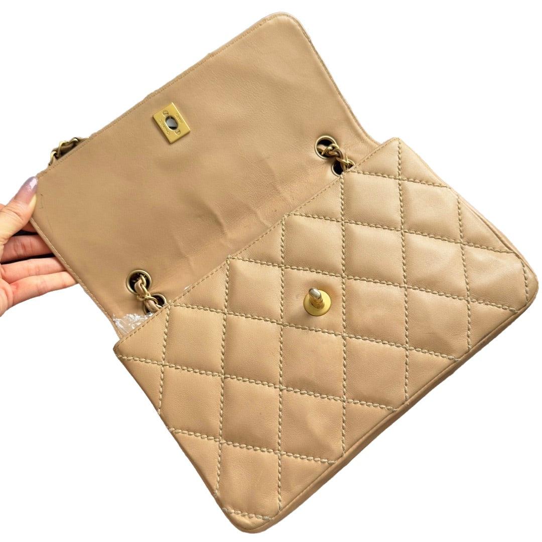 Chanel Wild Stitch Flap Beige Leather with Stitching Detail For Sale 3