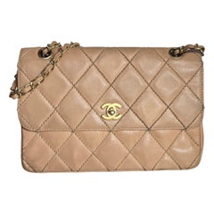 Chanel Wild Stitch Flap Beige Leder mit Stickerei-Detail
