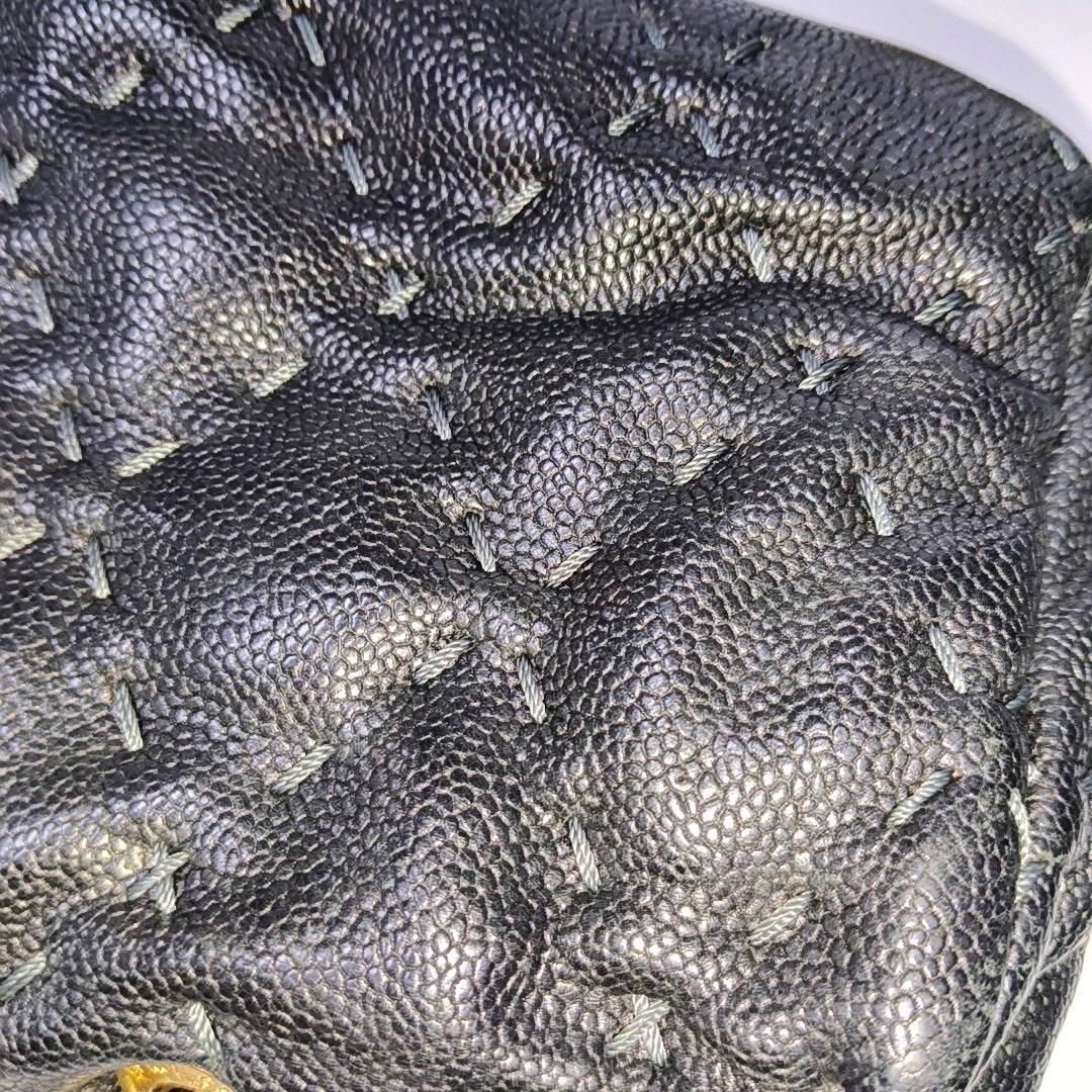 Chanel Wild Stitch by Stitch Borsa media in pelle di vitello nera con patta e hardware dorato, 2012 in vendita 5