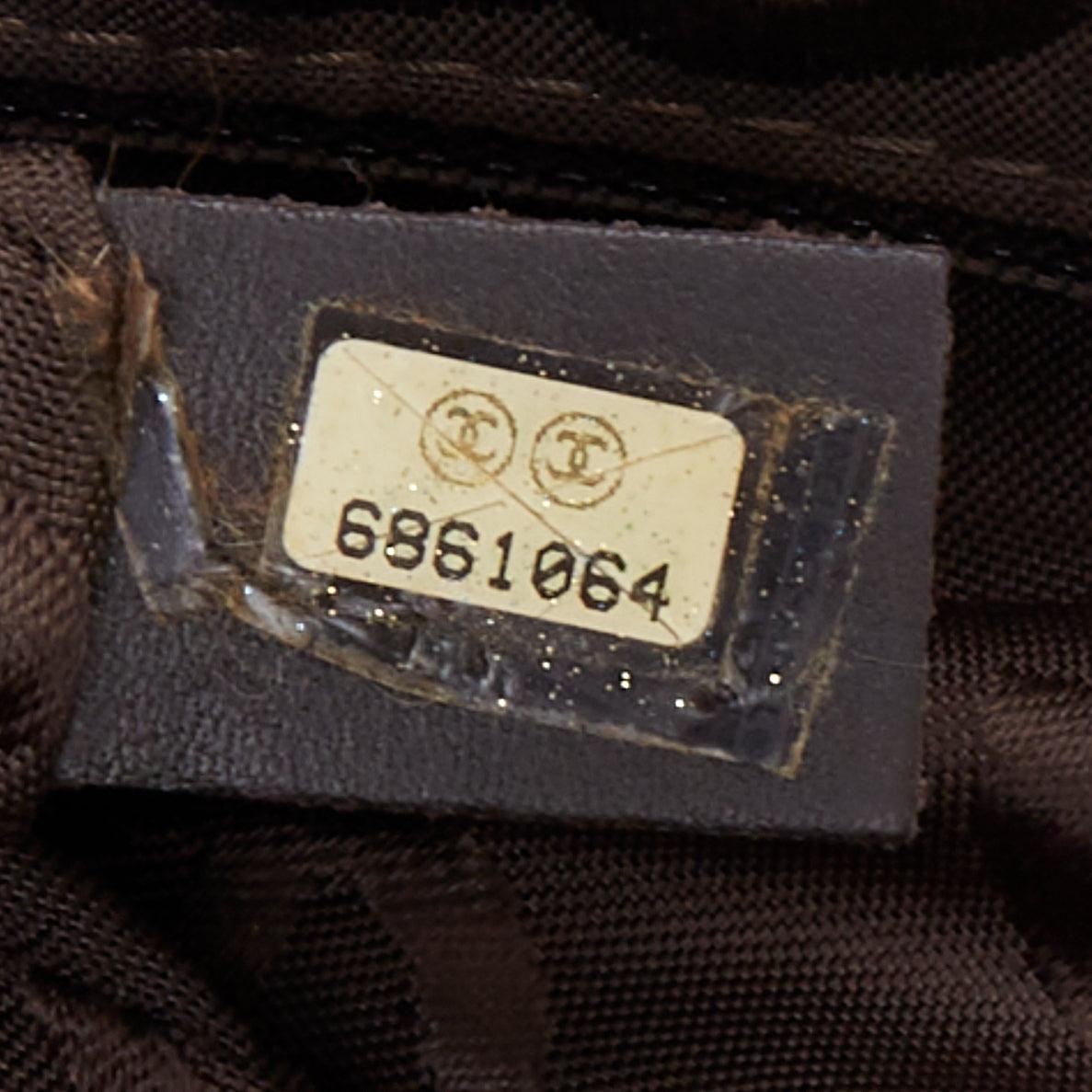 CHANEL Stitch by Stitch by Stitch  sac bowler en cuir d'agneau matelassé marron en vente 6